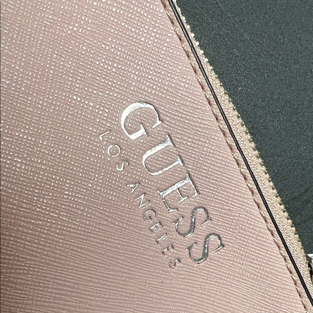 GUESS Blush Pink Key and Card Holder - Picture 3 of 5
